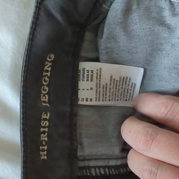 American Eagle High-Rise cargo Jegging - Picture 5 of 5